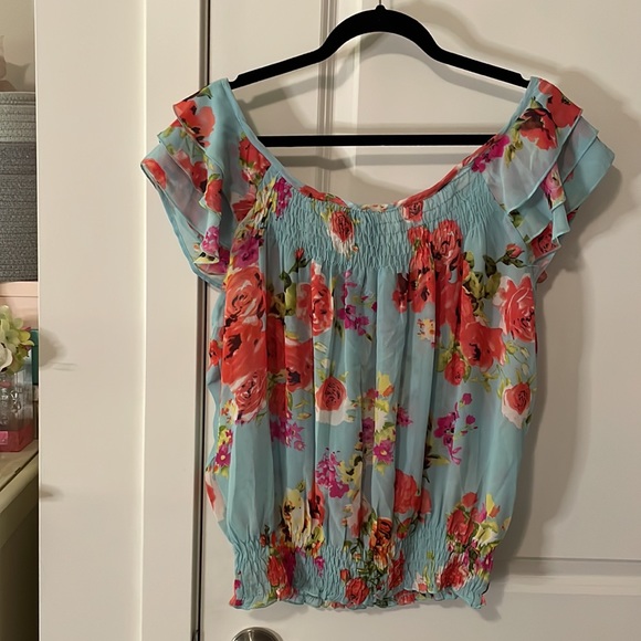 Blue Floral Off Shoulder or On Ruffle Sleeves Blouse - Picture 6 of 7
